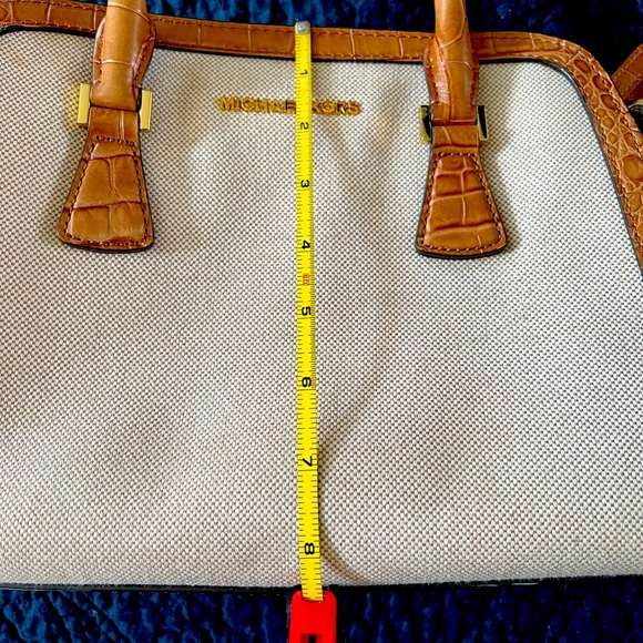 Michael Kors Linen Bag - Picture 6 of 8